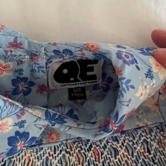 Question Everything liberty print dress size 3-6m - Picture 4 of 4